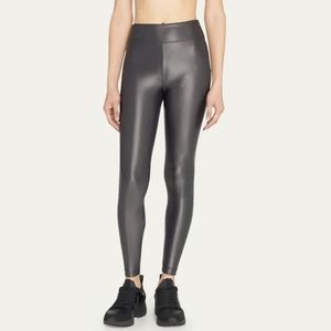Koral - Lustrous High Waisted Leggings in Grey Silver / S